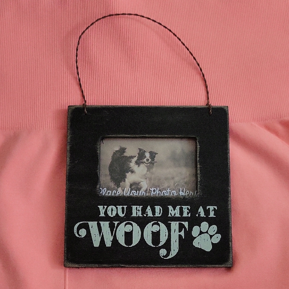 4/$20 Black and White Dog Photo Frame